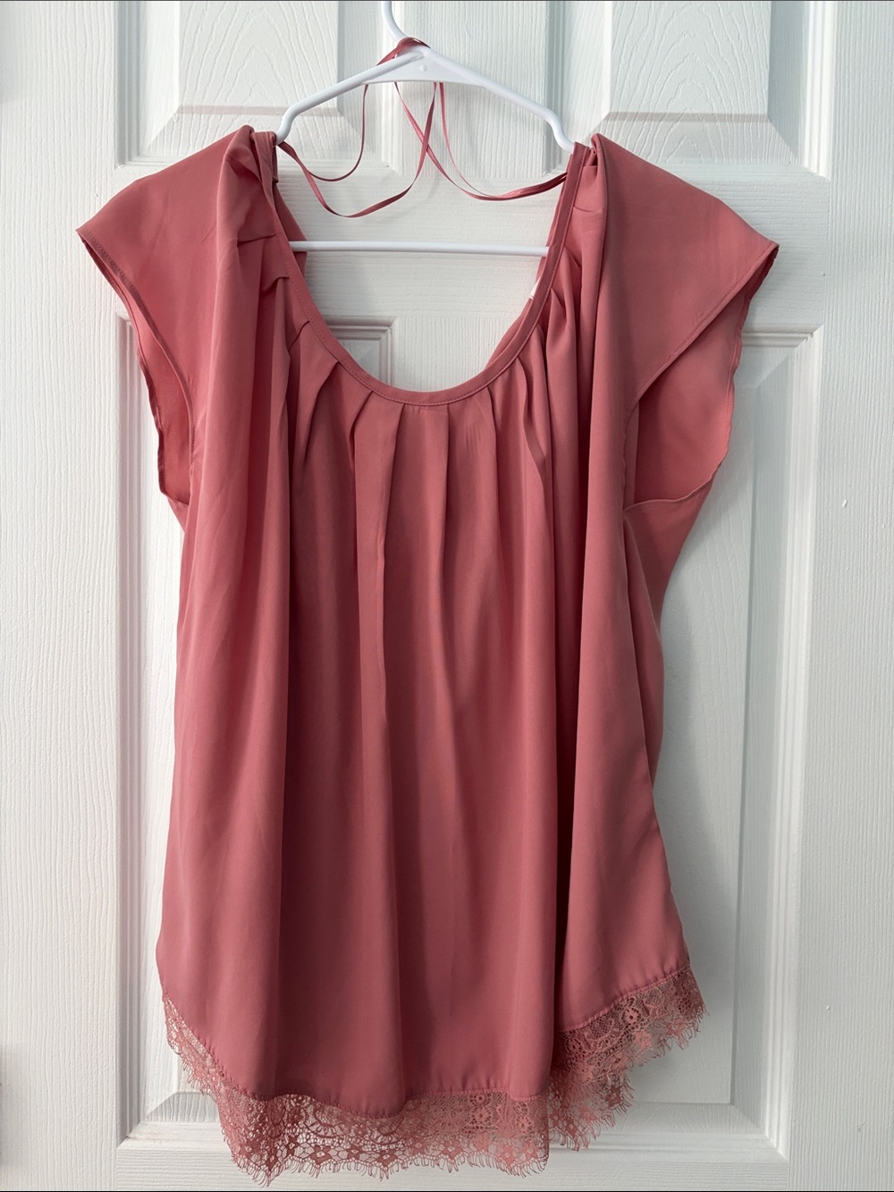 LC Lauren Conrad Rose Pink Lace-Hem Flutter Sleeve Blouse